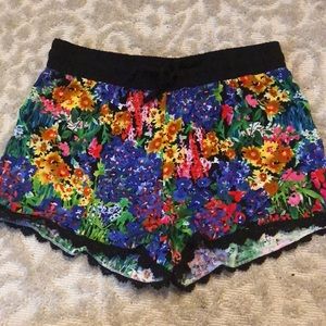 Floral soft shorts